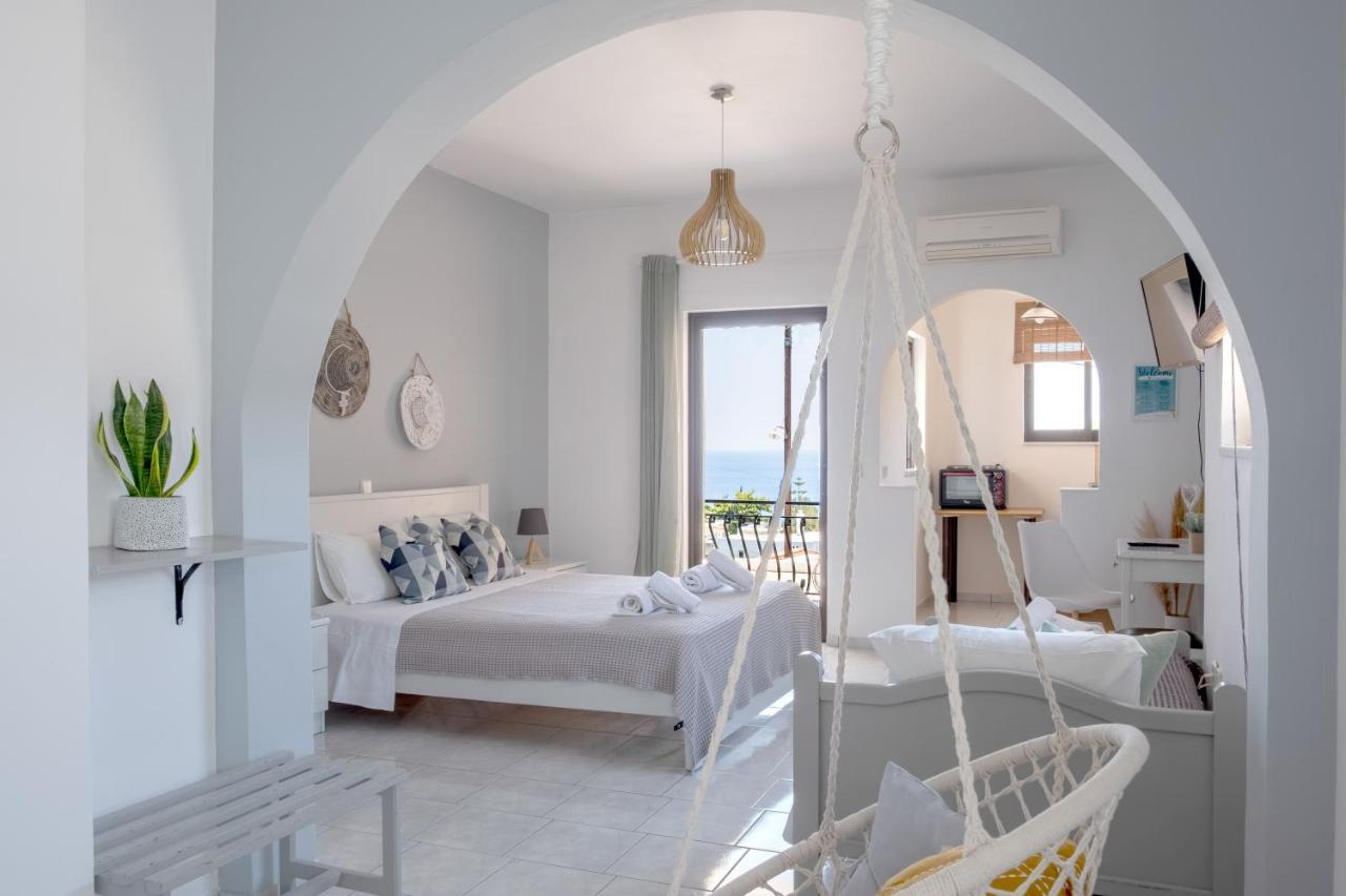 Pefkides Aegina Boutique Apartments Agia Marina  Екстер'єр фото