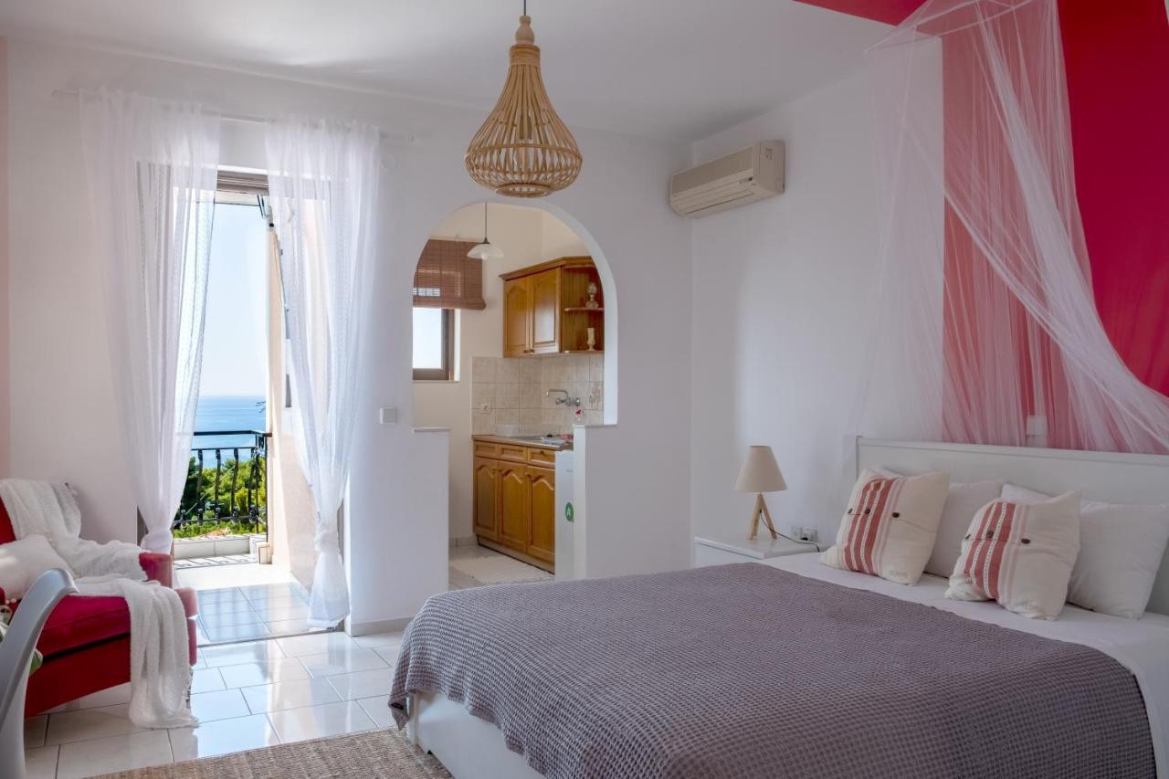 Pefkides Aegina Boutique Apartments Agia Marina  Екстер'єр фото