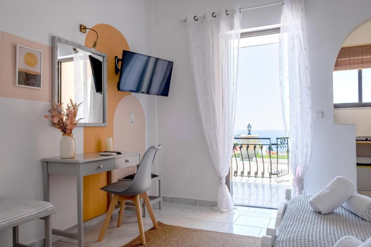 Pefkides Aegina Boutique Apartments Agia Marina  Екстер'єр фото